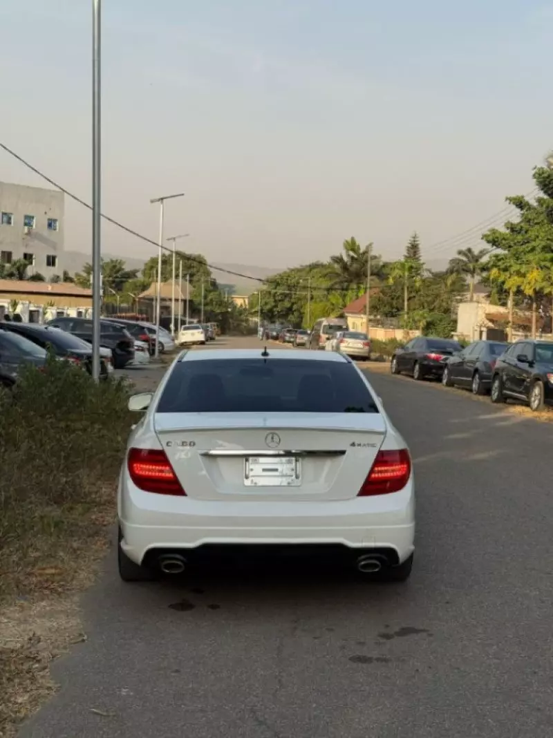 Mercedes-Benz C-Class - 2013