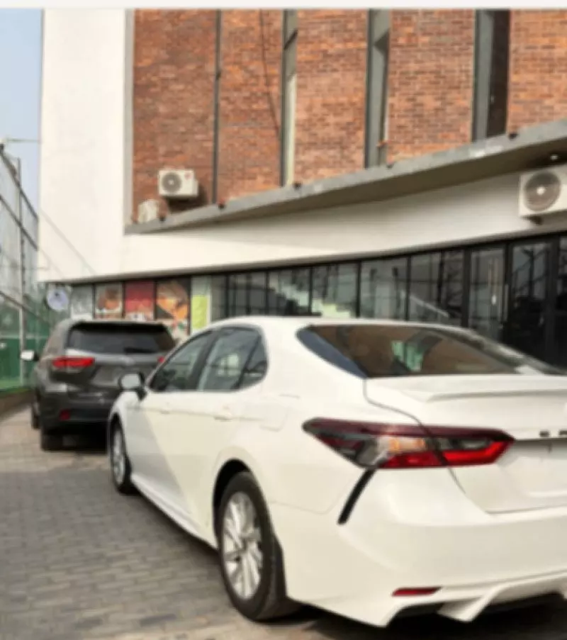 TOYOTA Camry - 2022