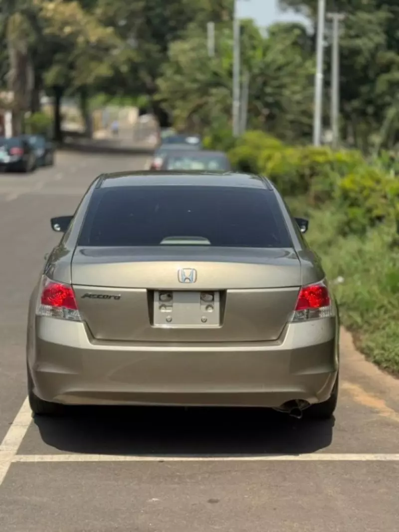Honda Accord - 2008