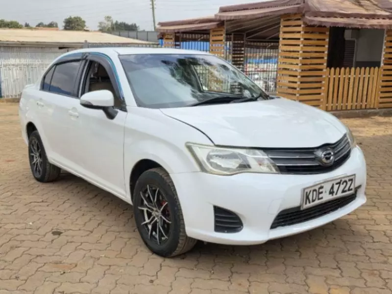 Toyota Axio    - 2014