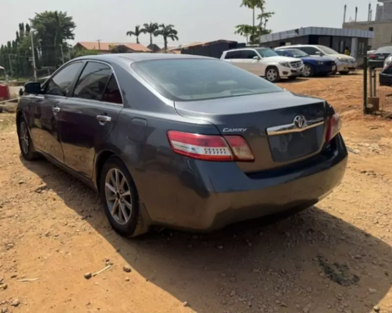 Toyota Camry   - 2007