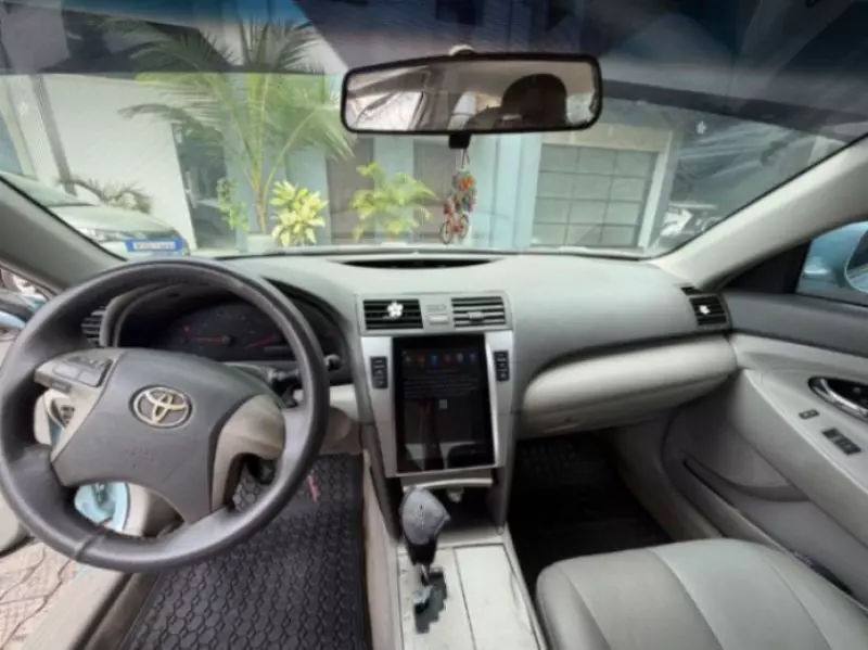 TOYOTA Camry - 2011