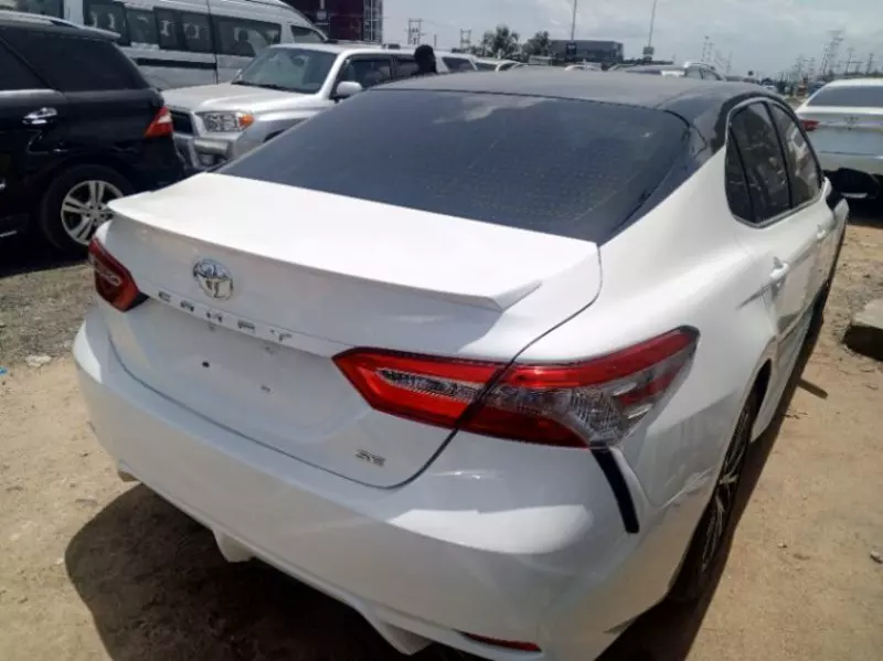 Toyota Camry   - 2019
