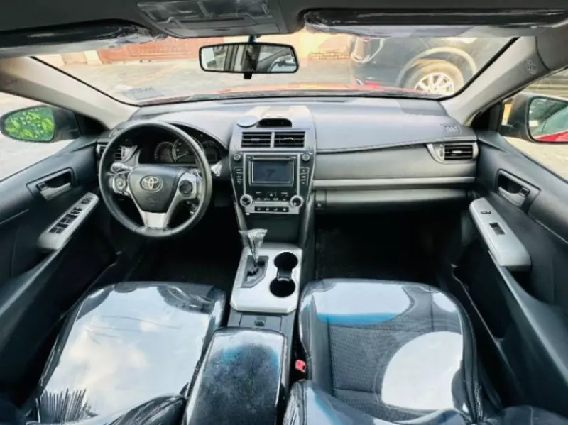 Toyota Camry   - 2013