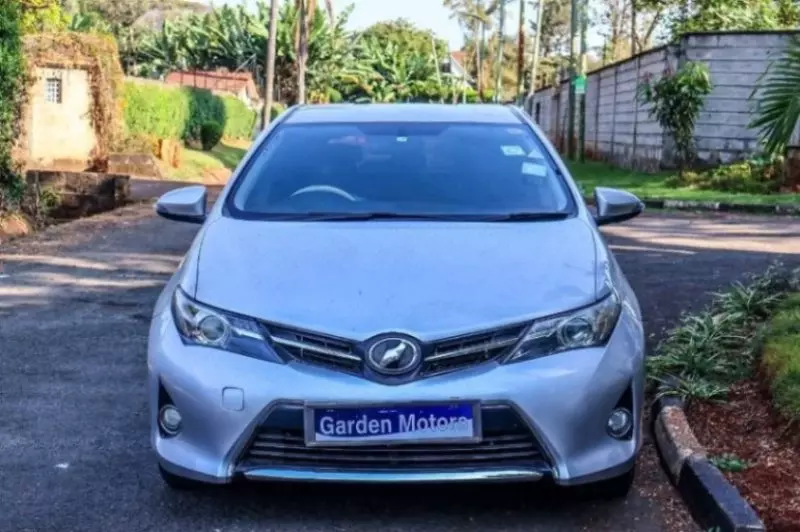 Toyota Auris - 2013