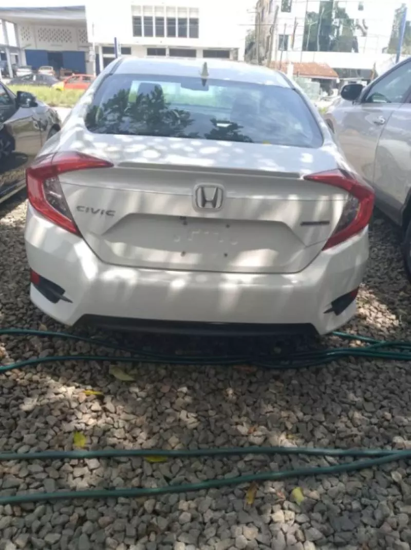 Honda Civic   - 2017