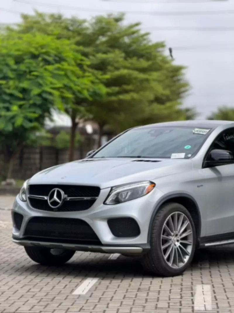 Mercedes-Benz GLE-Class   - 2017