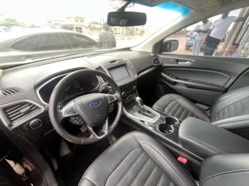Ford Edge   - 2015