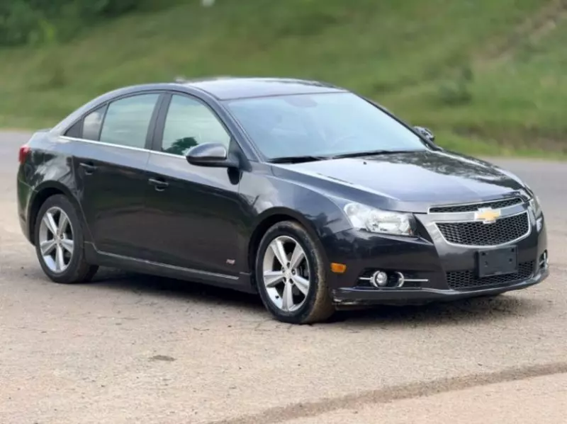 Chevrolet Cruze   - 2014