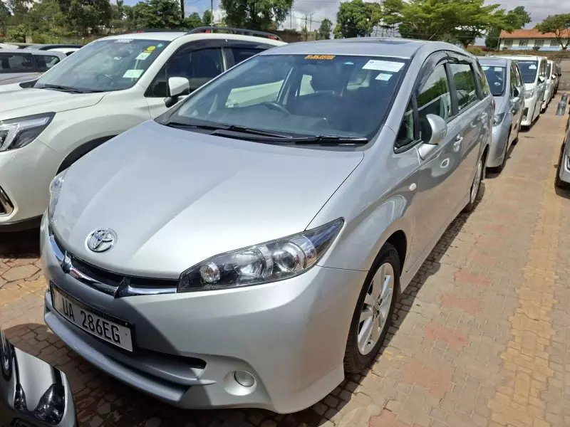 Toyota Wish   - 2011