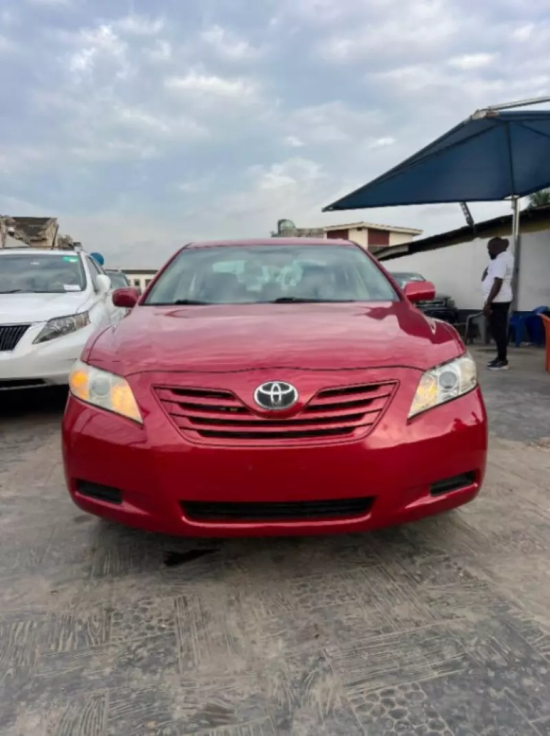 Toyota Camry - 2008