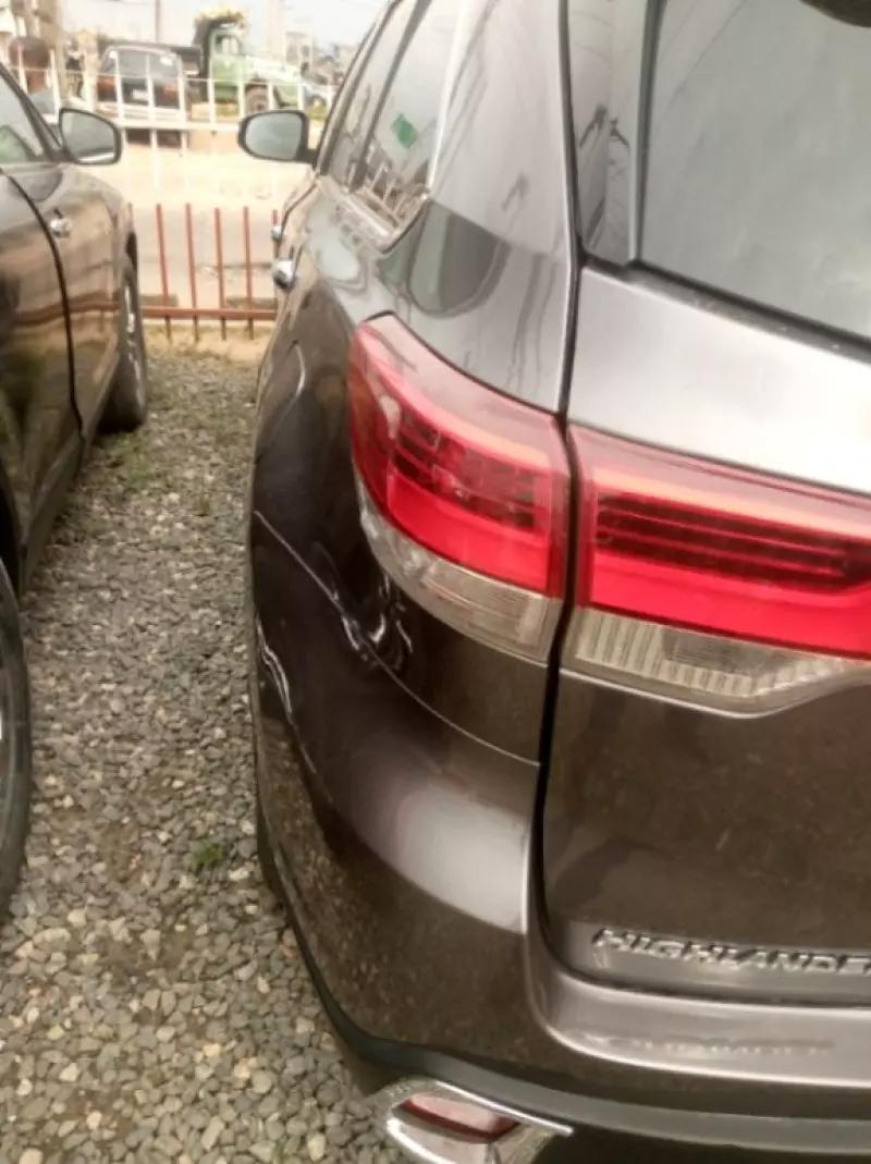 TOYOTA Highlander   - 2015