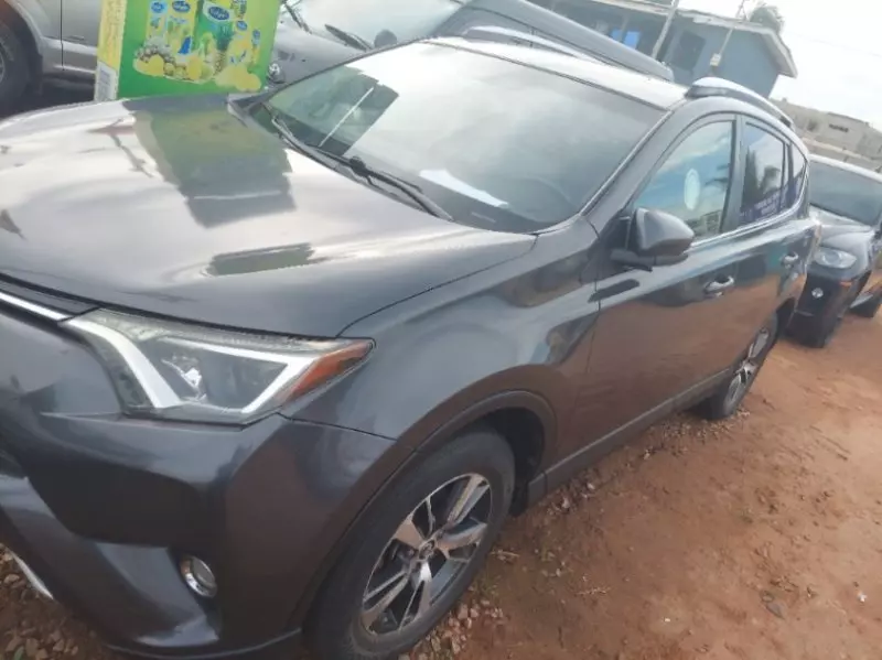 TOYOTA RAV 4 - 2017