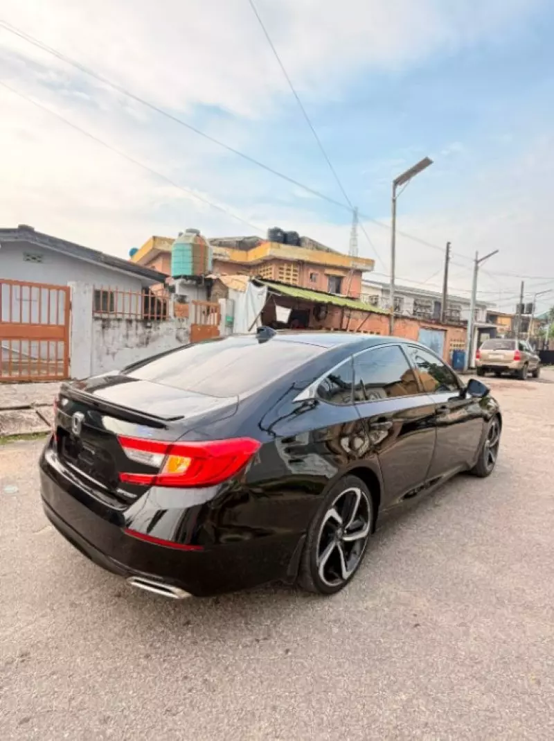 Honda Accord - 2018