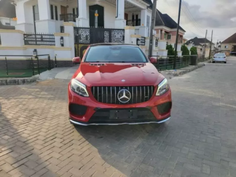 Mercedes-Benz GLE 43 AMG   - 2016