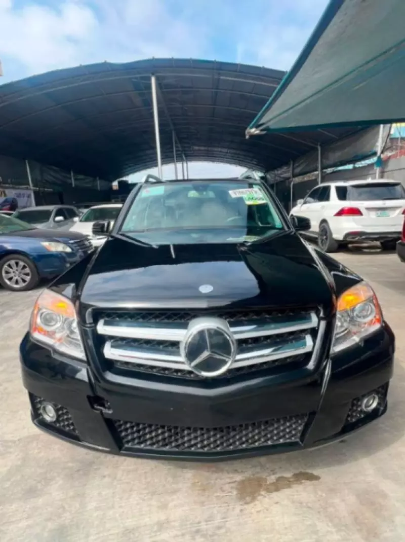 Mercedes-Benz GLK 350   - 2011