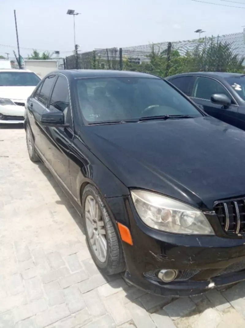 Mercedes-Benz C-Class   - 2009