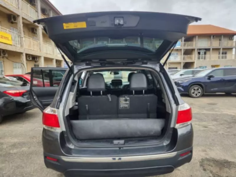 TOYOTA Highlander   - 2013