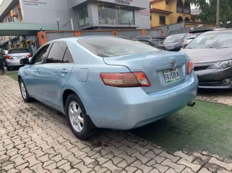 Toyota Camry   - 2007