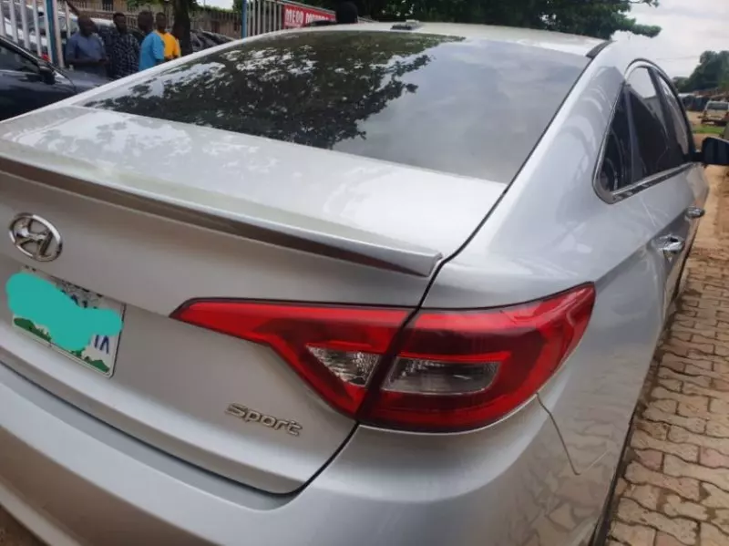 Hyundai Sonata   - 2015