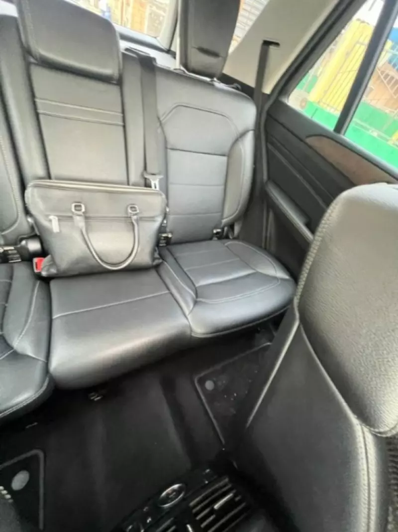 Toyota Hilux   - 2011