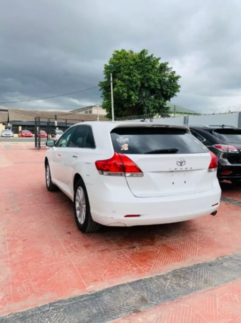 Toyota Venza   - 2010