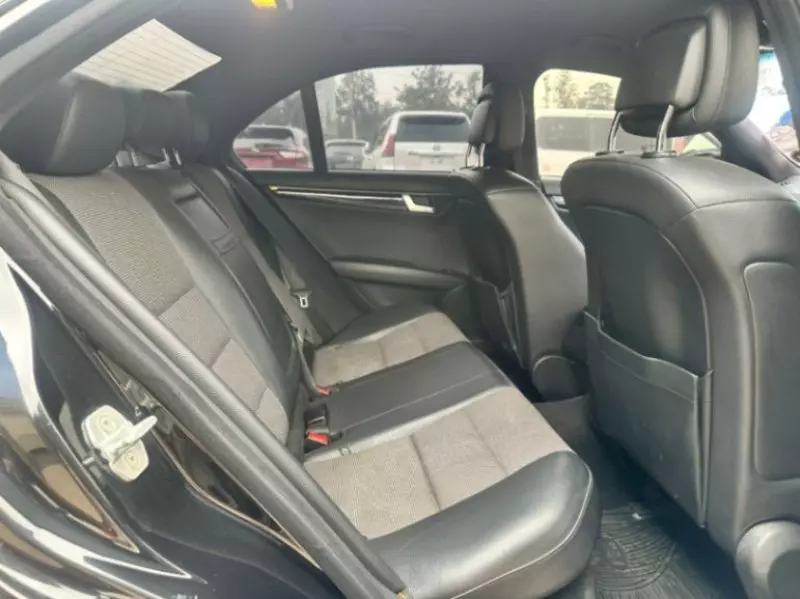 Mercedes-Benz C 200   - 2013