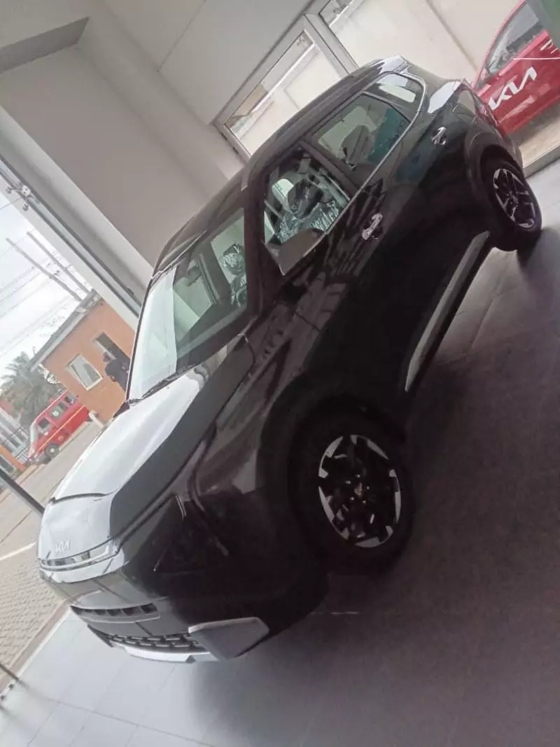 KIA Carens   - 2025