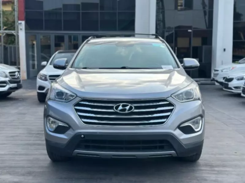 Hyundai Santa Fe   - 2014