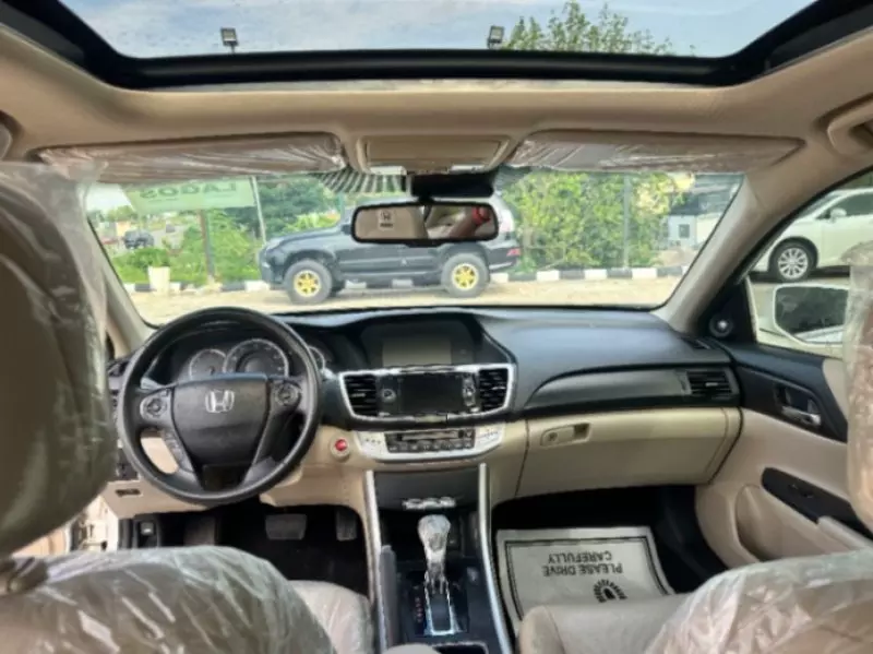 Honda Accord   - 2015