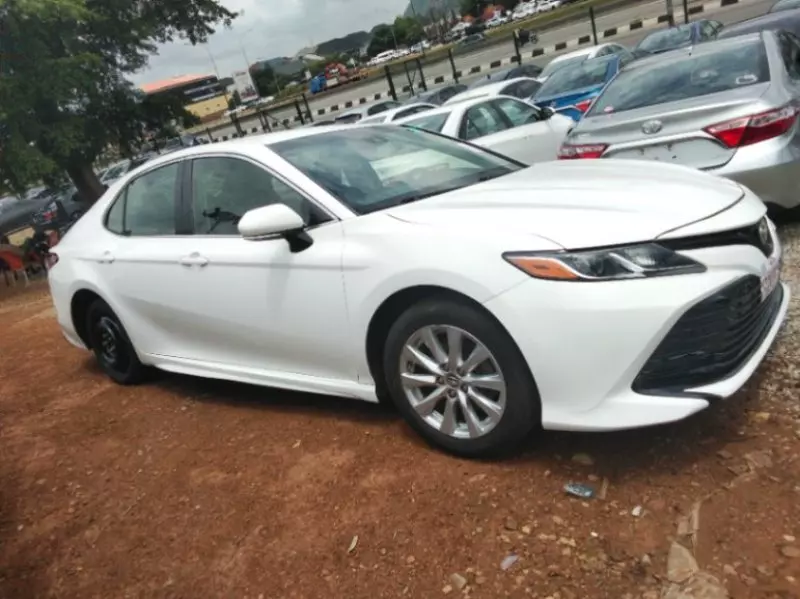 TOYOTA Camry   - 2018