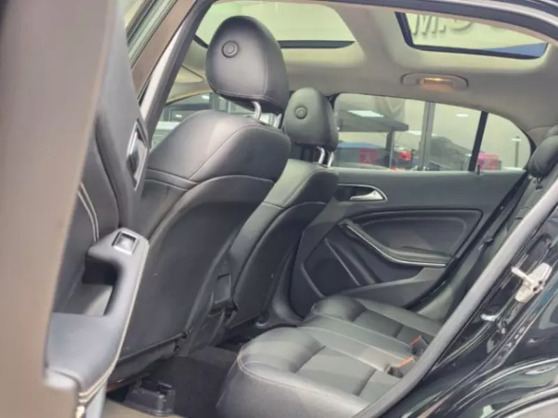 Mercedes-Benz GLA-Class   - 2015