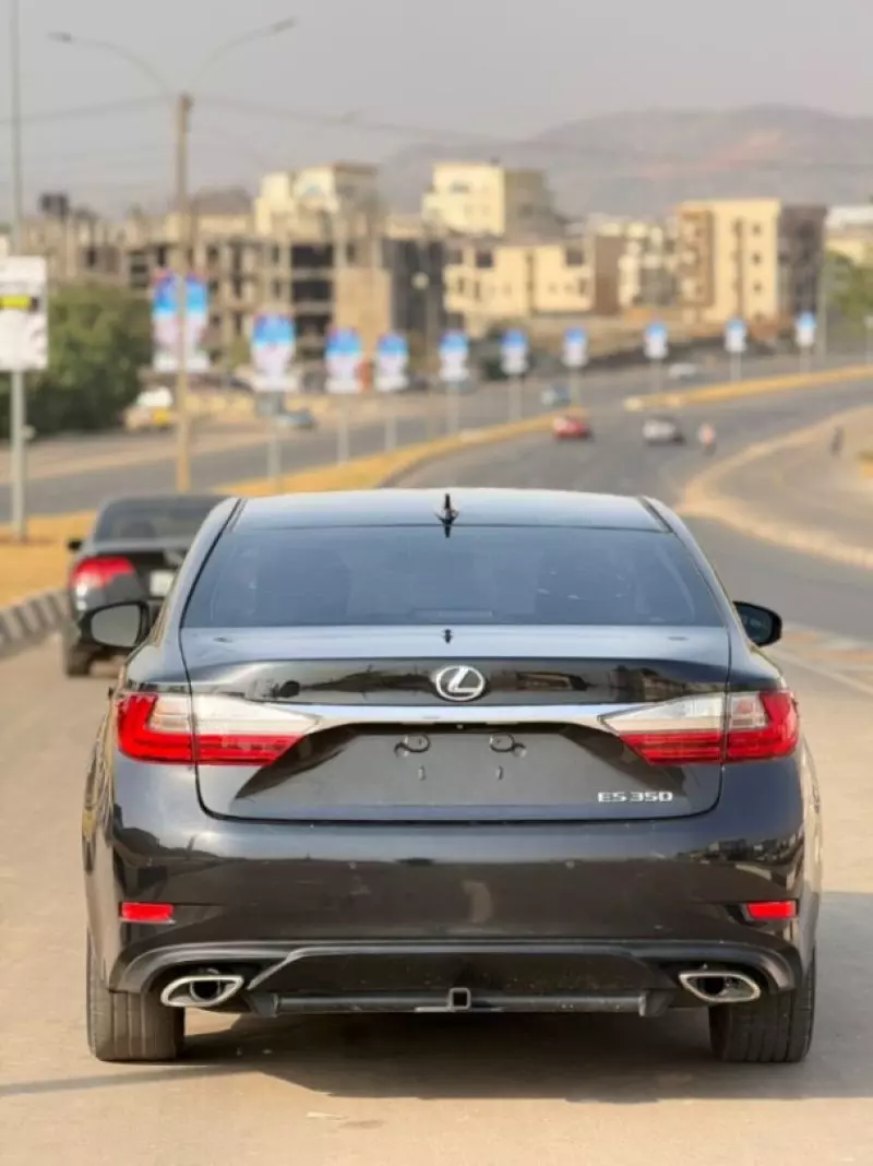 Lexus ES 350   - 2015