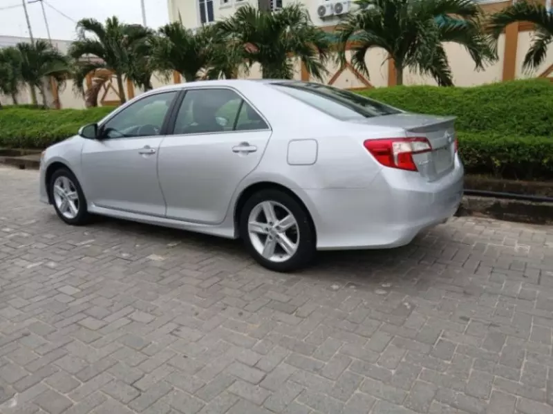 TOYOTA Camry   - 2014