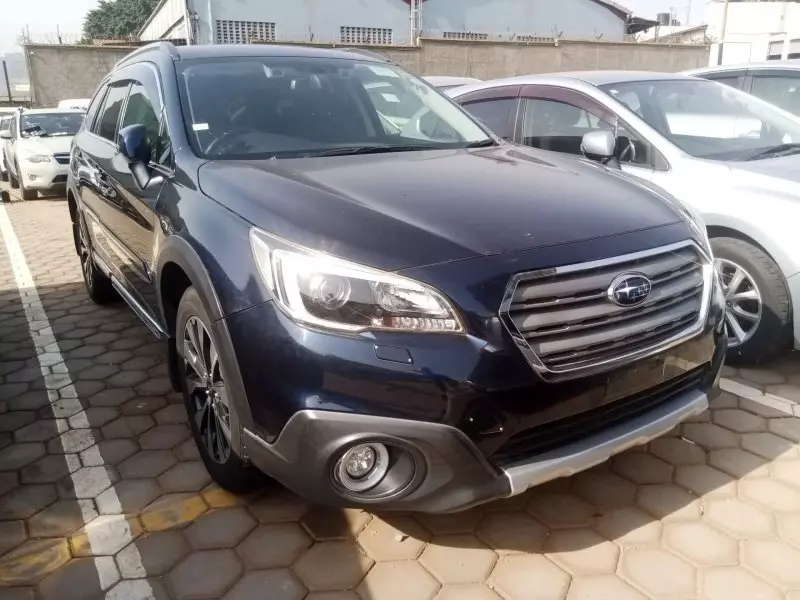 Subaru Outback   - 2017