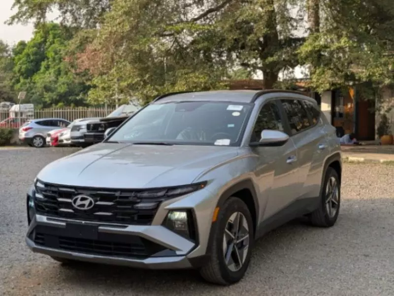 Hyundai Tucson   - 2025