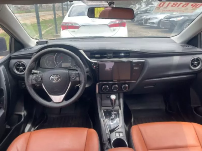 Toyota Corolla   - 2013
