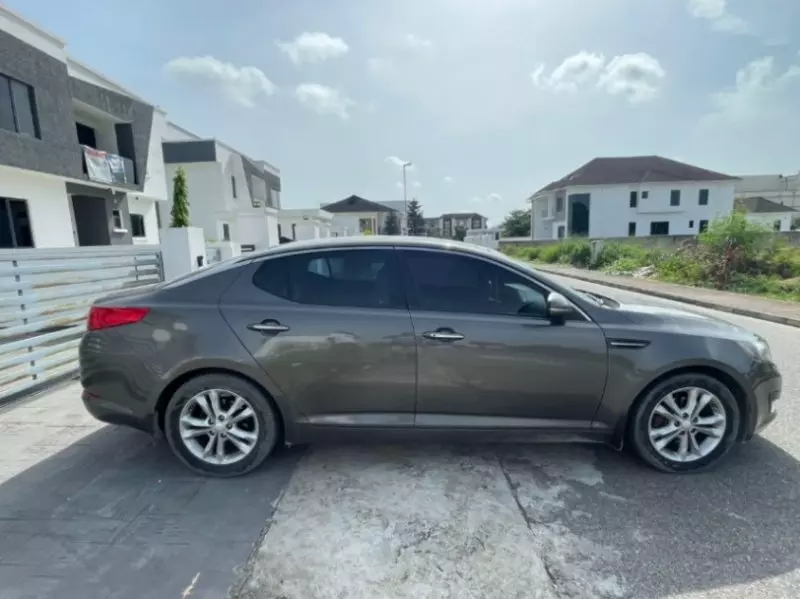 KIA Optima   - 2012
