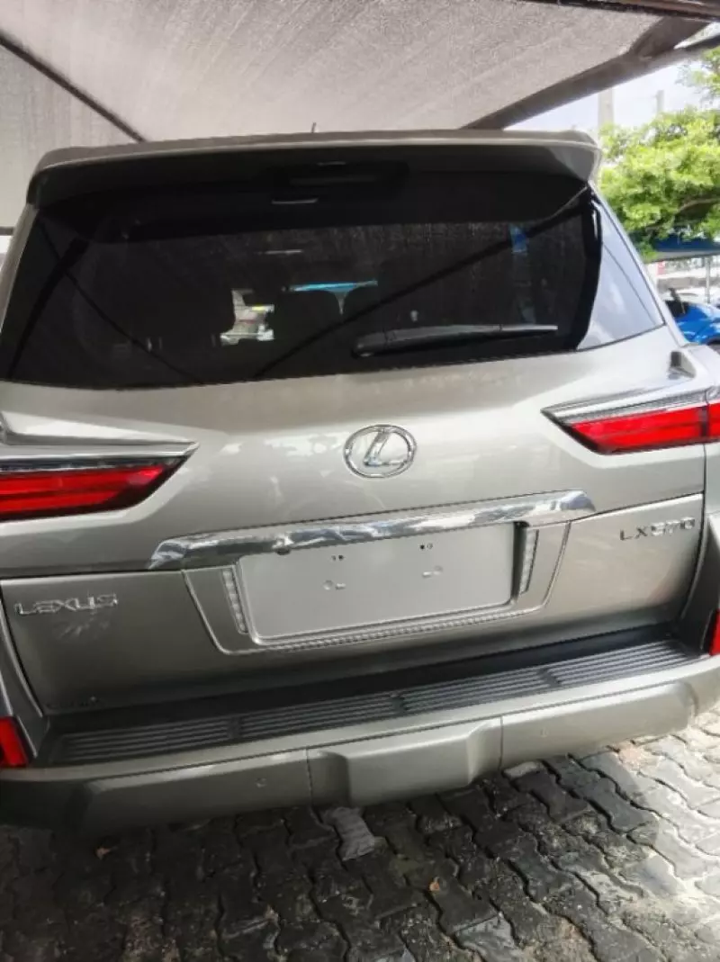 Lexus LX   - 2017