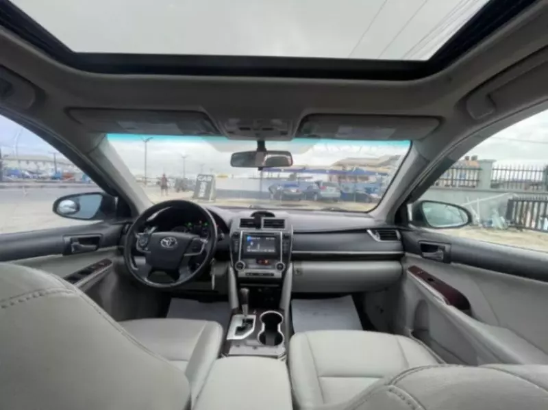 TOYOTA Camry - 2012
