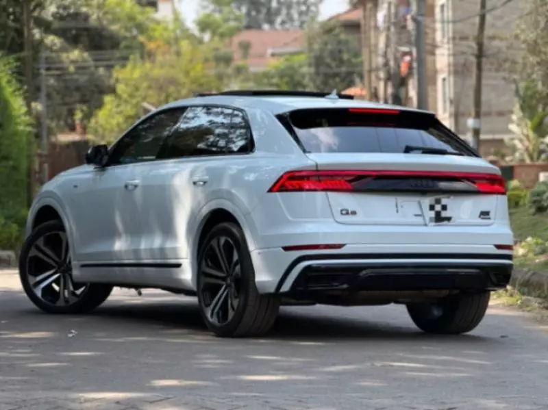 Audi Q8   - 2020
