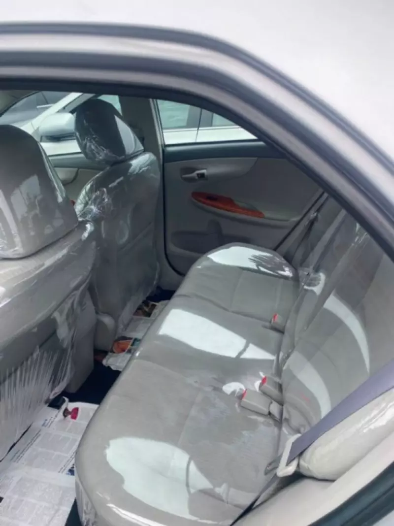 TOYOTA Corolla   - 2010