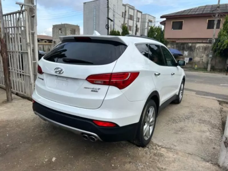 Hyundai Santa Fe Sport   - 2015