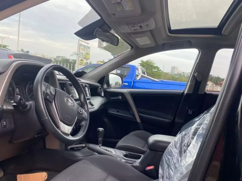 Toyota Rav4   - 2017