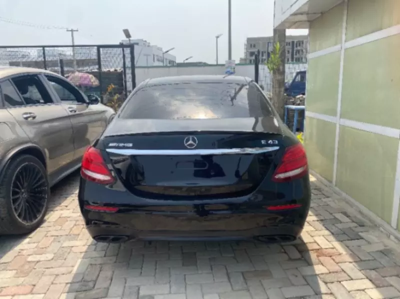 Mercedes-Benz E-Class - 2018