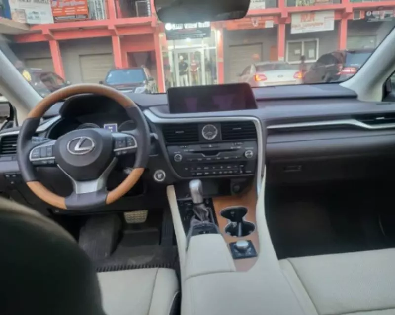 Lexus RX   - 2018
