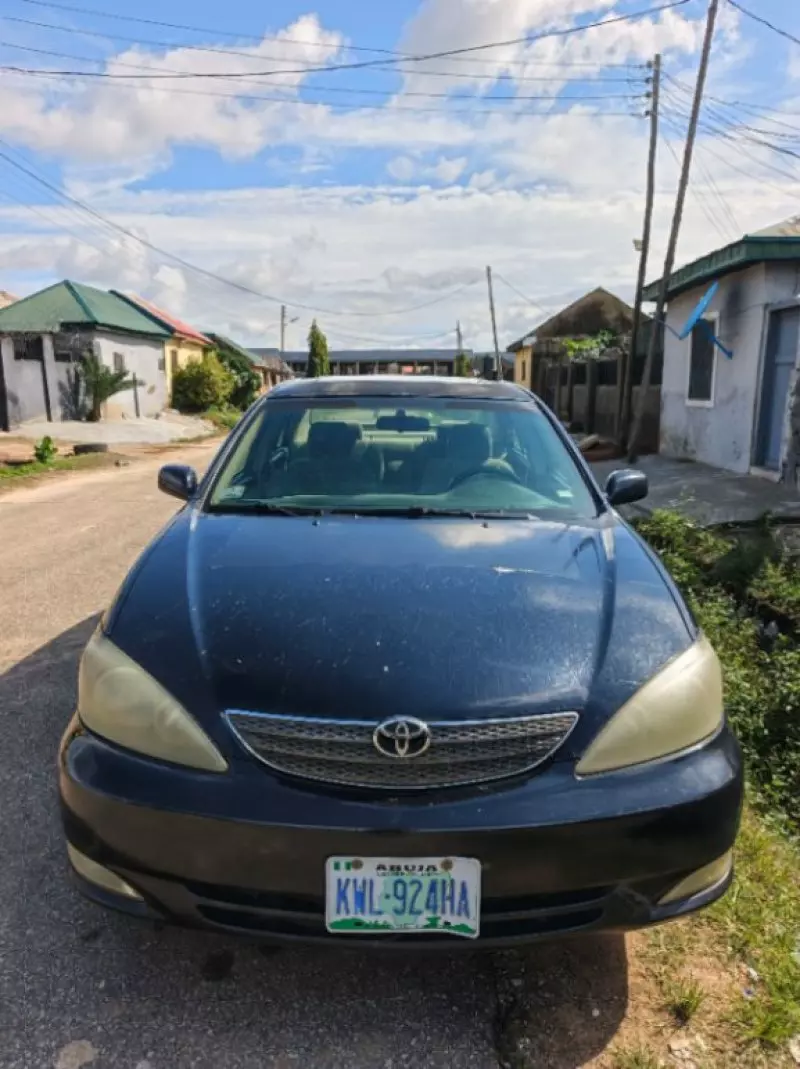 Toyota Camry - 2002