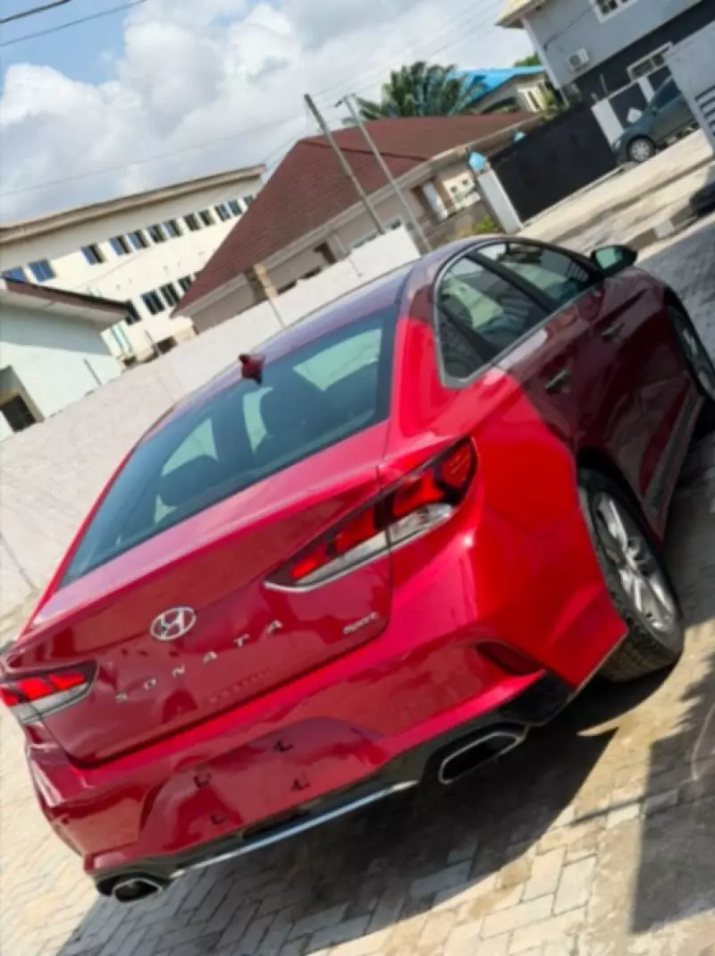 Hyundai Sonata   - 2018