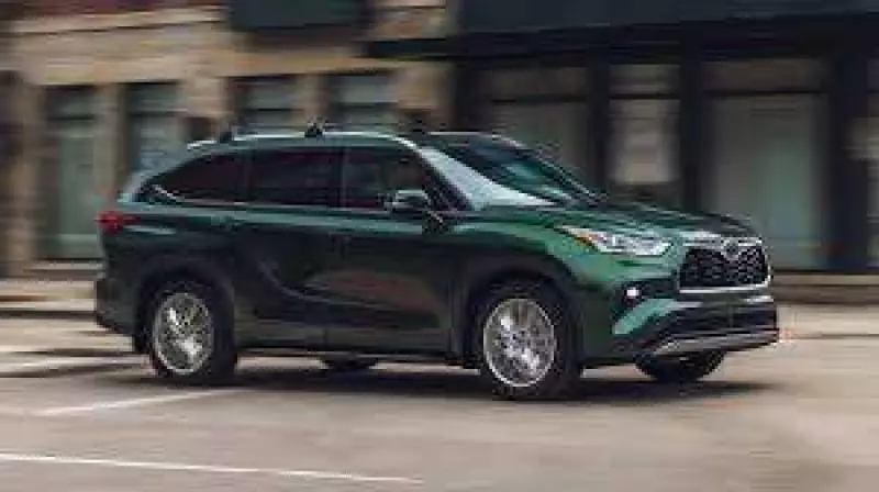 TOYOTA Highlander   - 2026