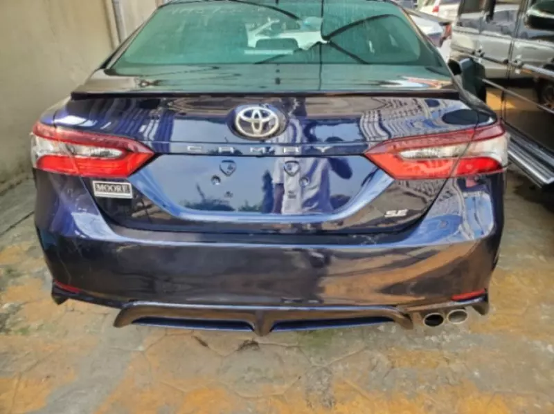 TOYOTA Camry   - 2021